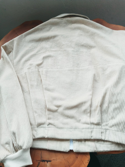 Menčestrová prechodná bunda strih oversized — foto 4