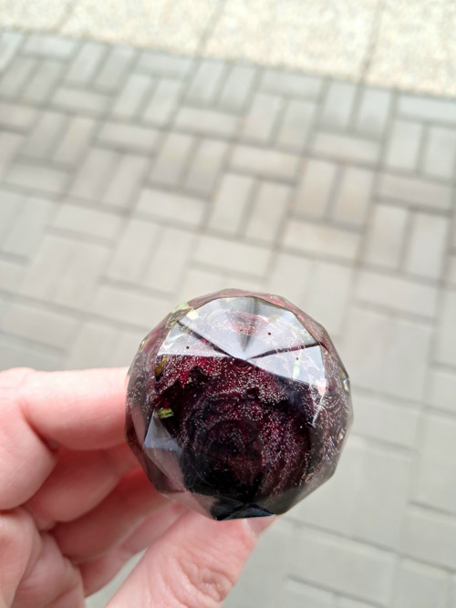 Broušená zátka s růží — foto 3