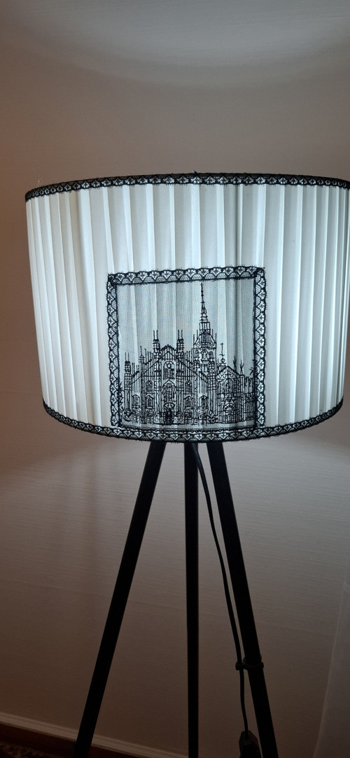Stínidlo na lampu- Černobílá elegance — foto 3
