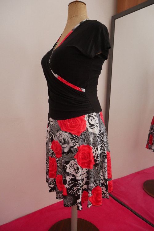 Dámské šaty vel M/L — foto 3