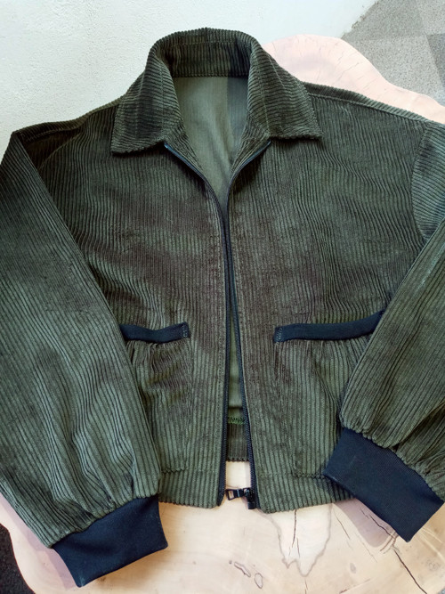 Menčestrová prechodná bunda strih oversized — foto 3