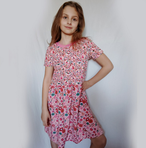 ŠATY s květy a ptáčky — foto 2
