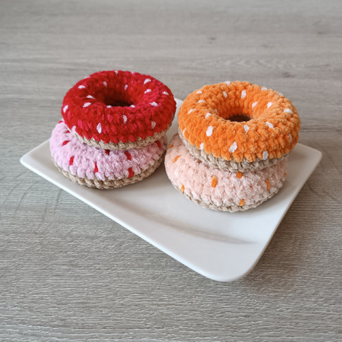 Háčkovaný donut - sada 2 ks — foto 3