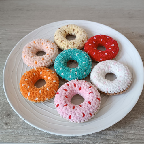 Háčkovaný donut - sada 2 ks — foto 6