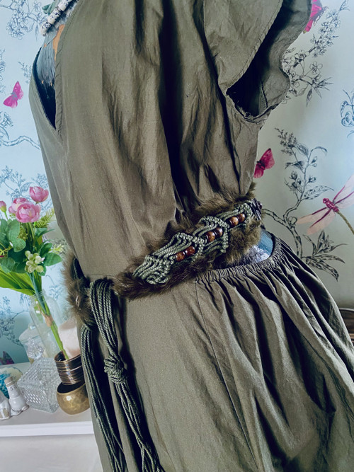 Pásek macramé s kožíškem — foto 4