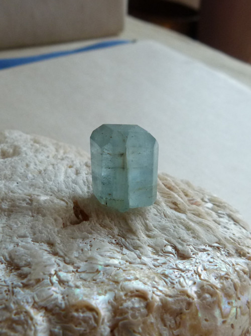 Akvamarín krystal - 1,3 cm — foto 2