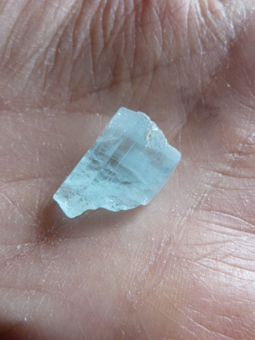 Akvamarín krystal - 1,7 cm — foto 2