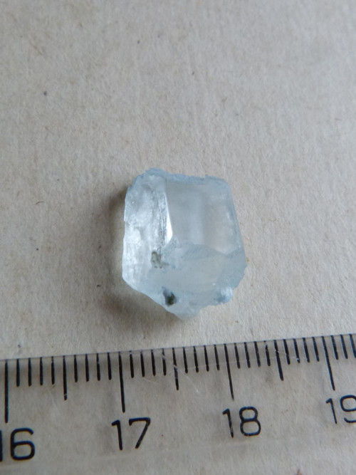 Akvamarín krystal - 1,6 cm — foto 2