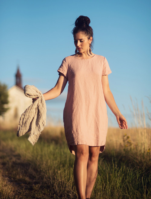 Lněné šaty hladké Pudrové — foto 5