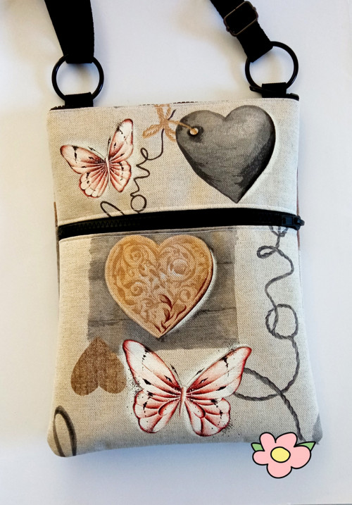 Crossbody s kapsou v hnědém — foto 4