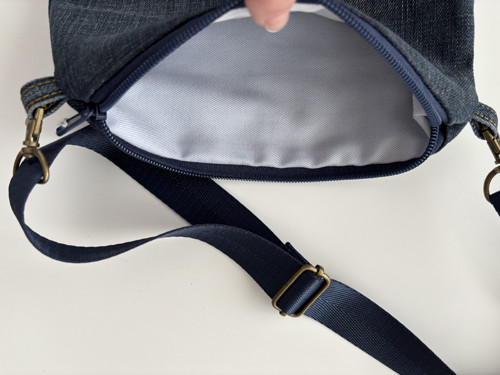 Crossbody taštička riflová — foto 3