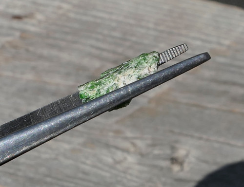 Surový chromdiopsid V3690 — foto 3