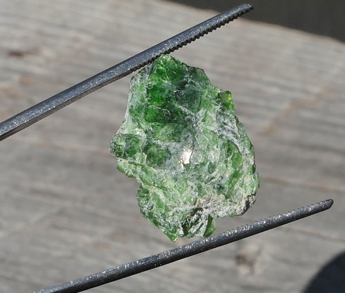 Surový chromdiopsid V3690 — foto 2