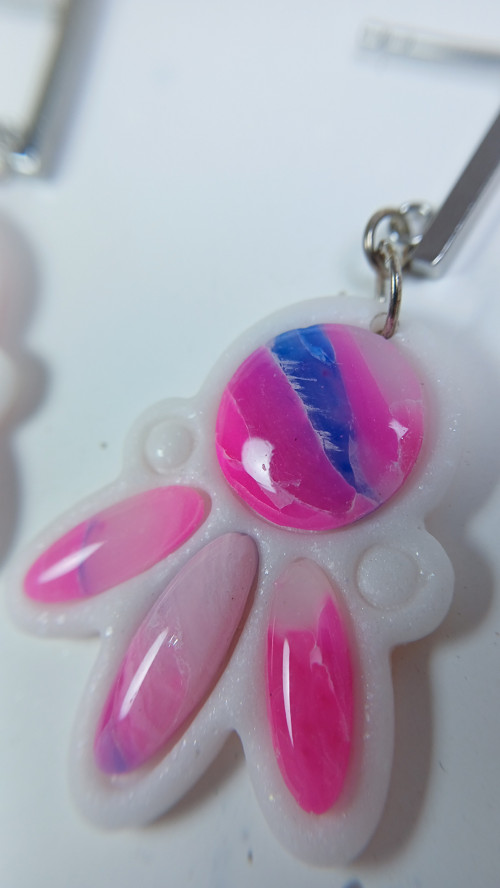 Moderní visací náušnice Fuchsia Flower — foto 4