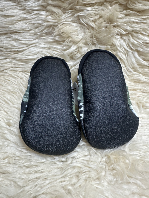 Softshellové capáčky/papučky vel. 14 cm — foto 2