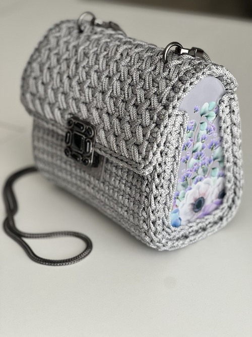Háčkovaná kabelka/ Crossbody 'BELLA' /šedá — foto 3