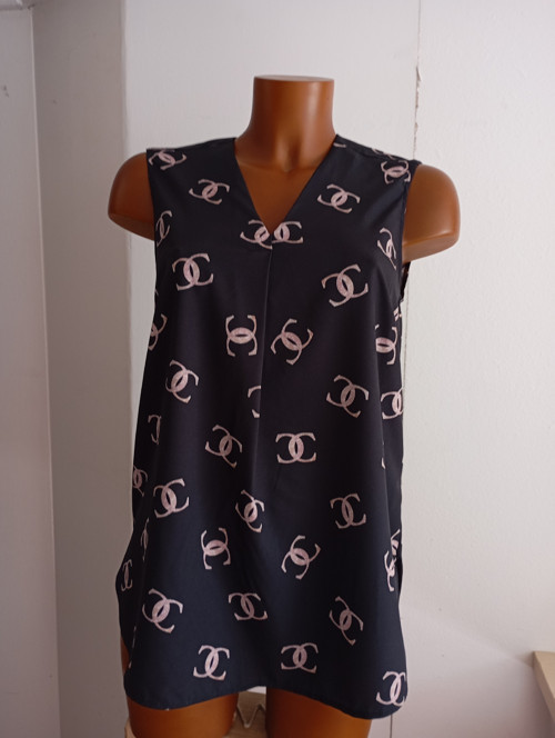 Blůzka černá s monogramem CC — foto 4