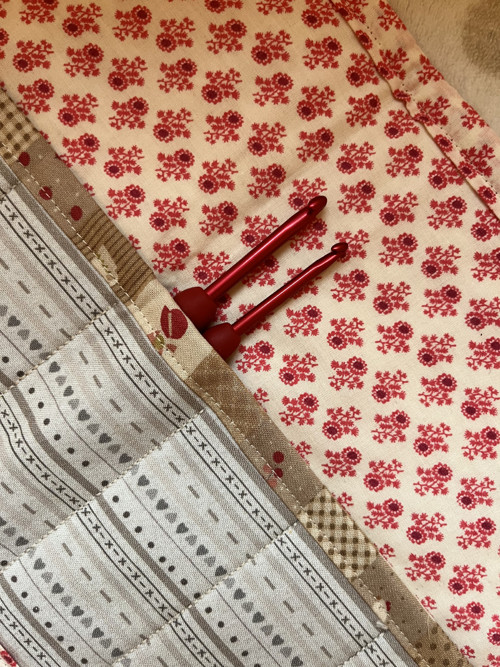 HÁČKOVNÍK " Patchwork " na knoflík — foto 5