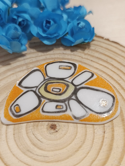 Porcelánová brož — foto 2