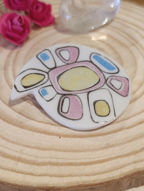 Porcelánová brož — foto 2