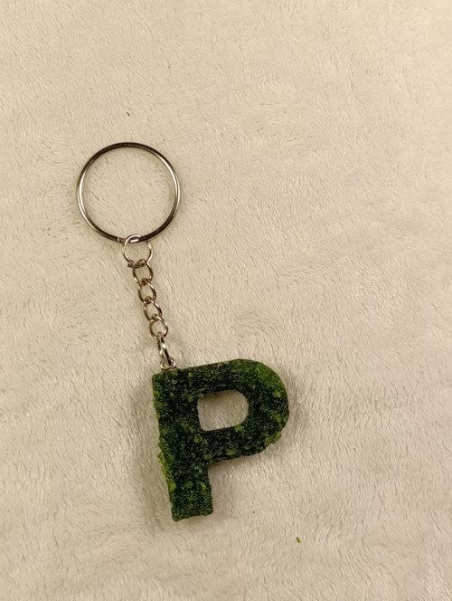 Mechový přívěsek - P — foto 2