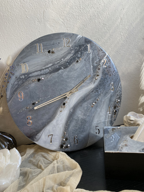 Designové hodiny — foto 2