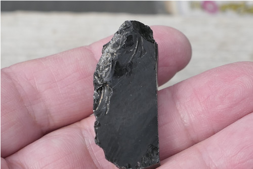 Surový obsidián černý V3764 — foto 3