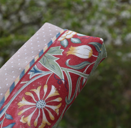 "Kapesníkovník" - Morris a tulipánky — foto 3