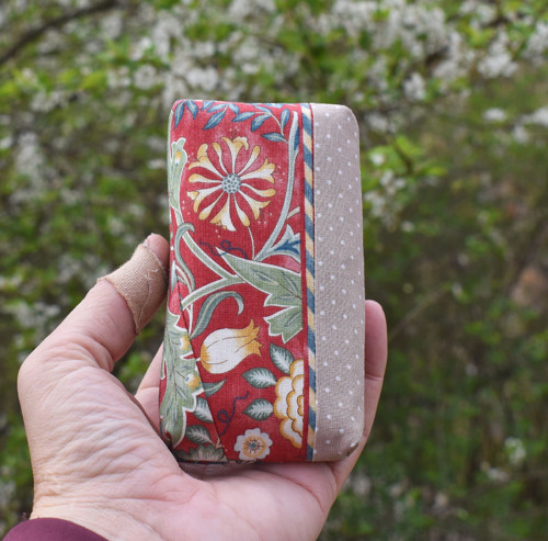 "Kapesníkovník" - Morris a tulipánky — foto 6