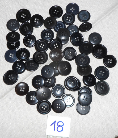55x KNOFLÍKY — foto 2