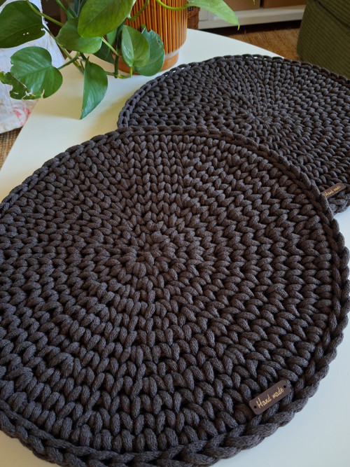 Háčkované prostírání čokoláda — foto 3