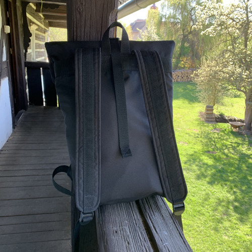VLK + přední kapsa na zip — foto 5
