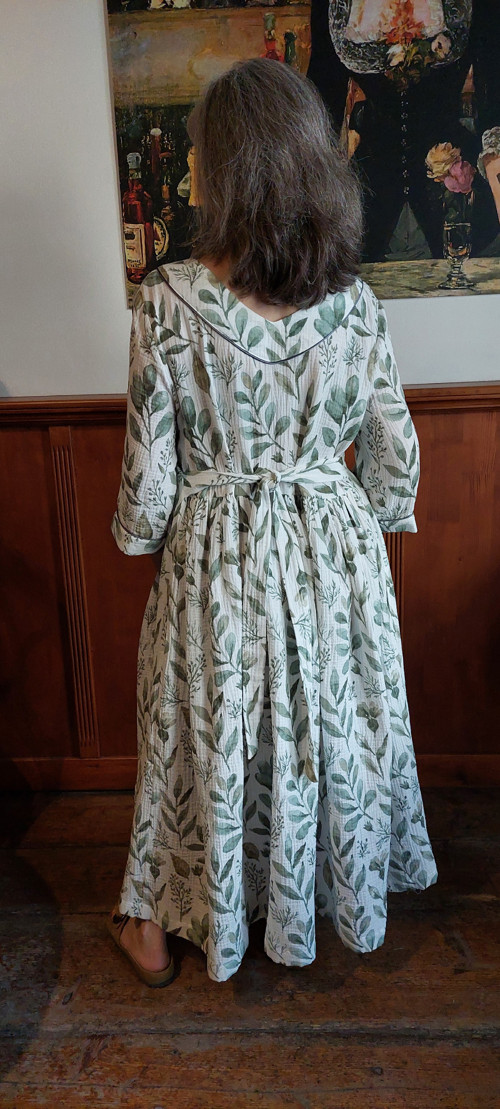 Imené mušelínové šaty — foto 2