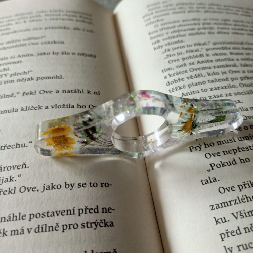 Držák stránek na palec — foto 3