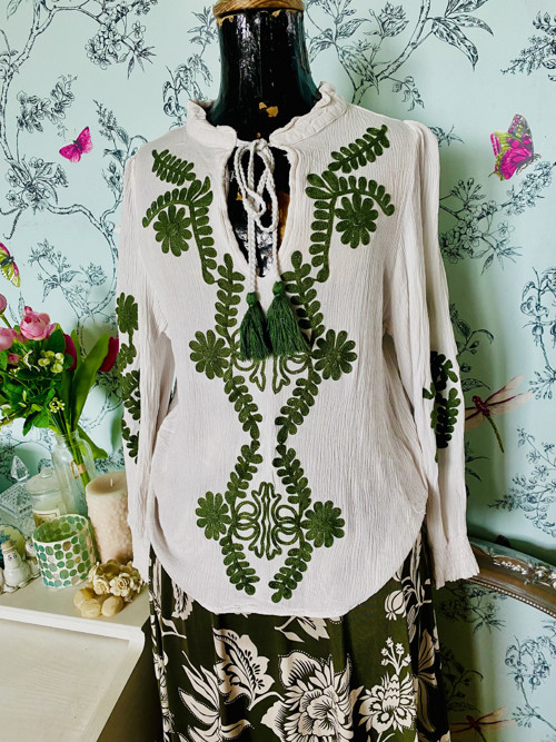 Halenka boho vyšívaná — foto 2