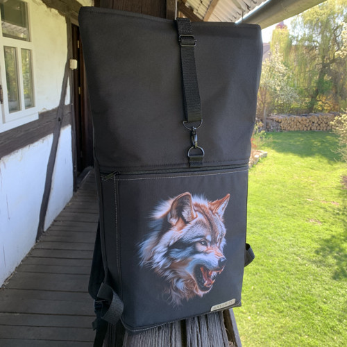 Vlk 3 + přední kapsa na zip — foto 2