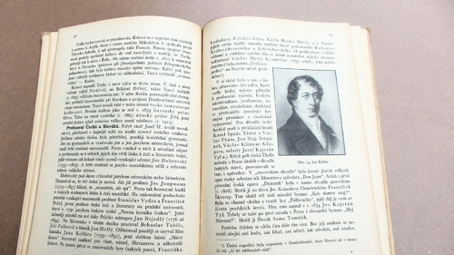 Učebnice dějepisu — foto 2