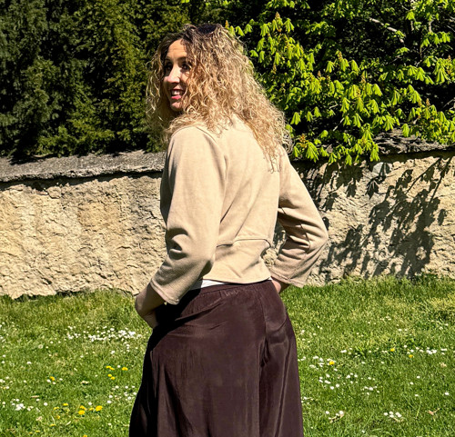 Kardigan krátký béžový — foto 6