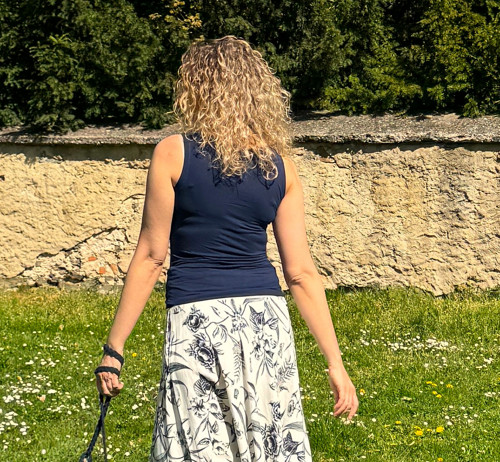 Tričko bez rukávů tmavě modré — foto 5