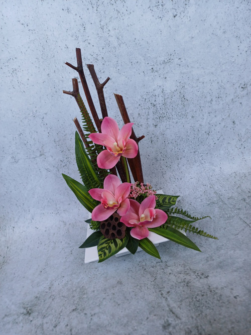 Ikebana s orchidejemi do růžova — foto 5