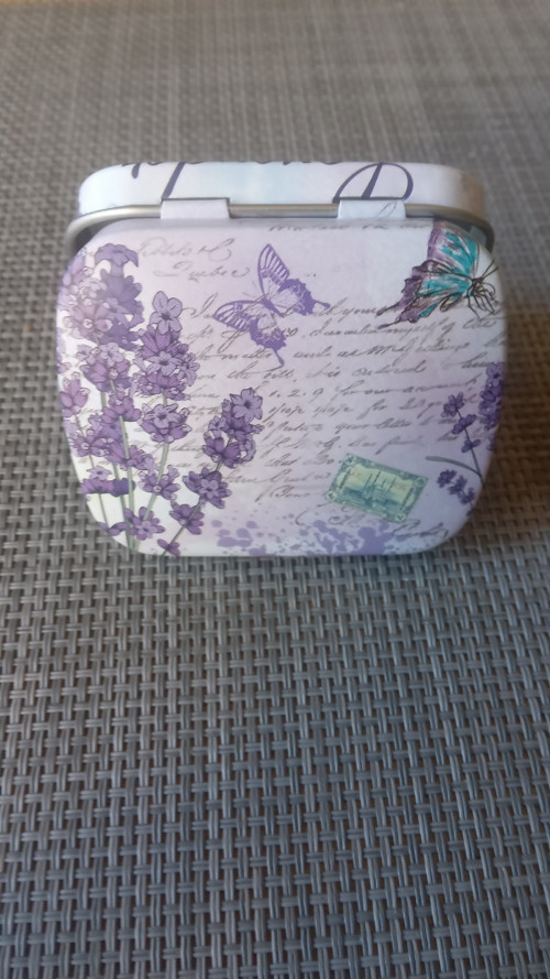 Plechová krabička levandule — foto 3