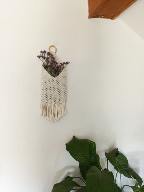 Závěsný macramé kapsař — foto 3