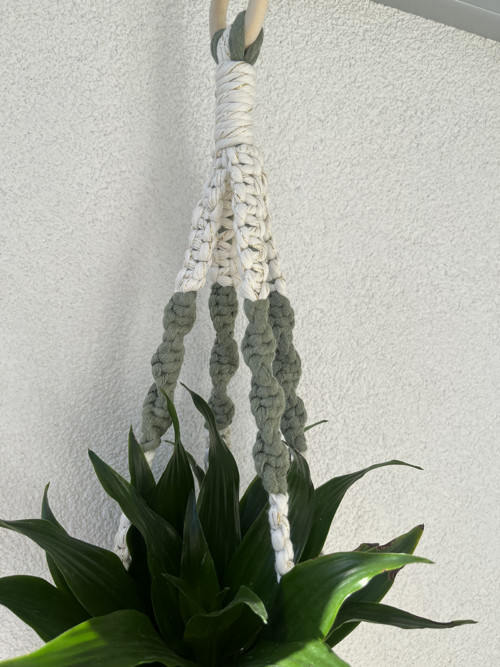 Macrame závěs na květináč — foto 2