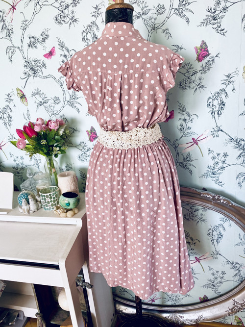 Šaty vintage dots — foto 4