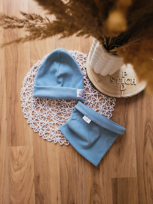 Set čepice + nákrčník — foto 2