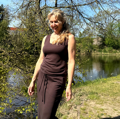 Tričko bez rukávů hnědé — foto 5