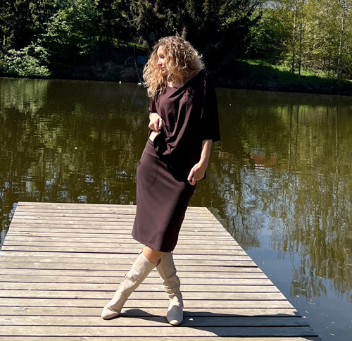 Hnědá sukně s kapsami krátká — foto 2