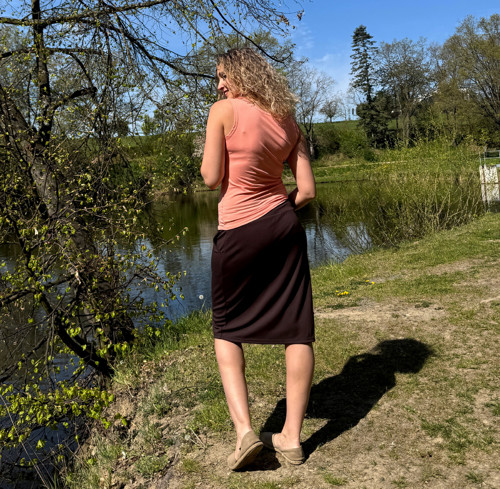 Hnědá sukně s kapsami krátká — foto 6