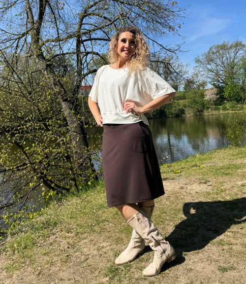 Hnědá sukně s kapsami krátká — foto 5