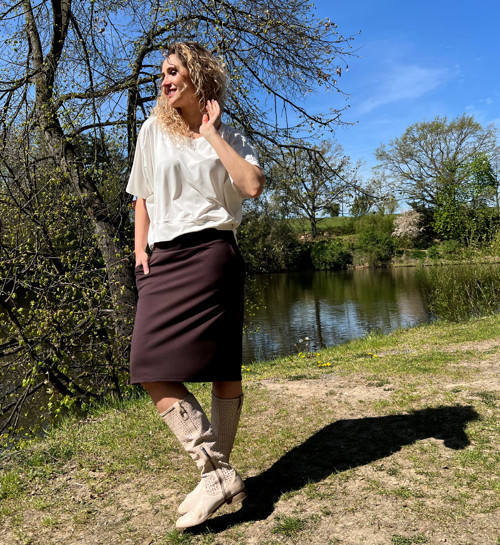 Hnědá sukně s kapsami krátká — foto 3